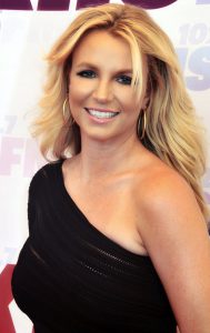 britney_spears_2013_straighten_crop